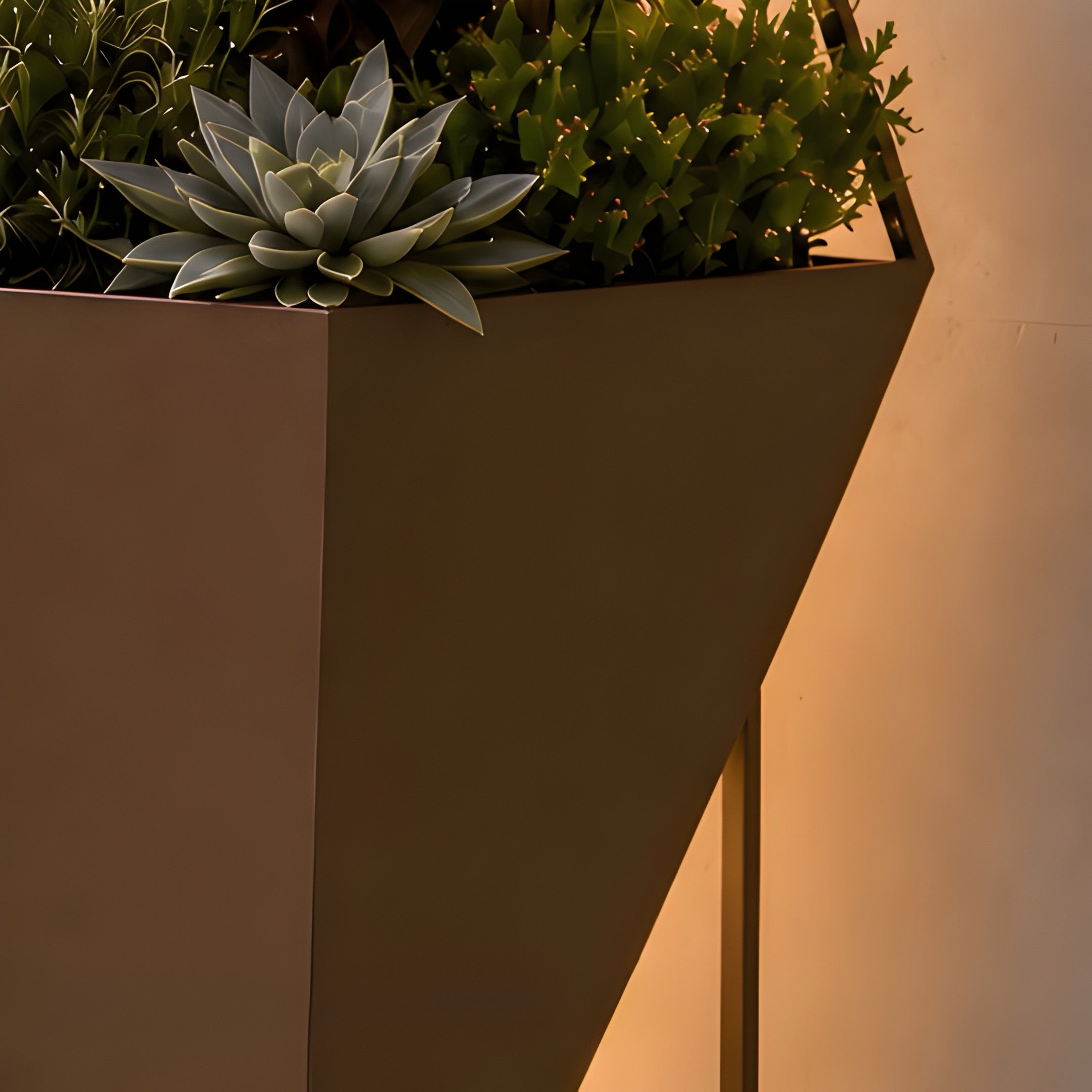 Apex Illume Geometric Planter