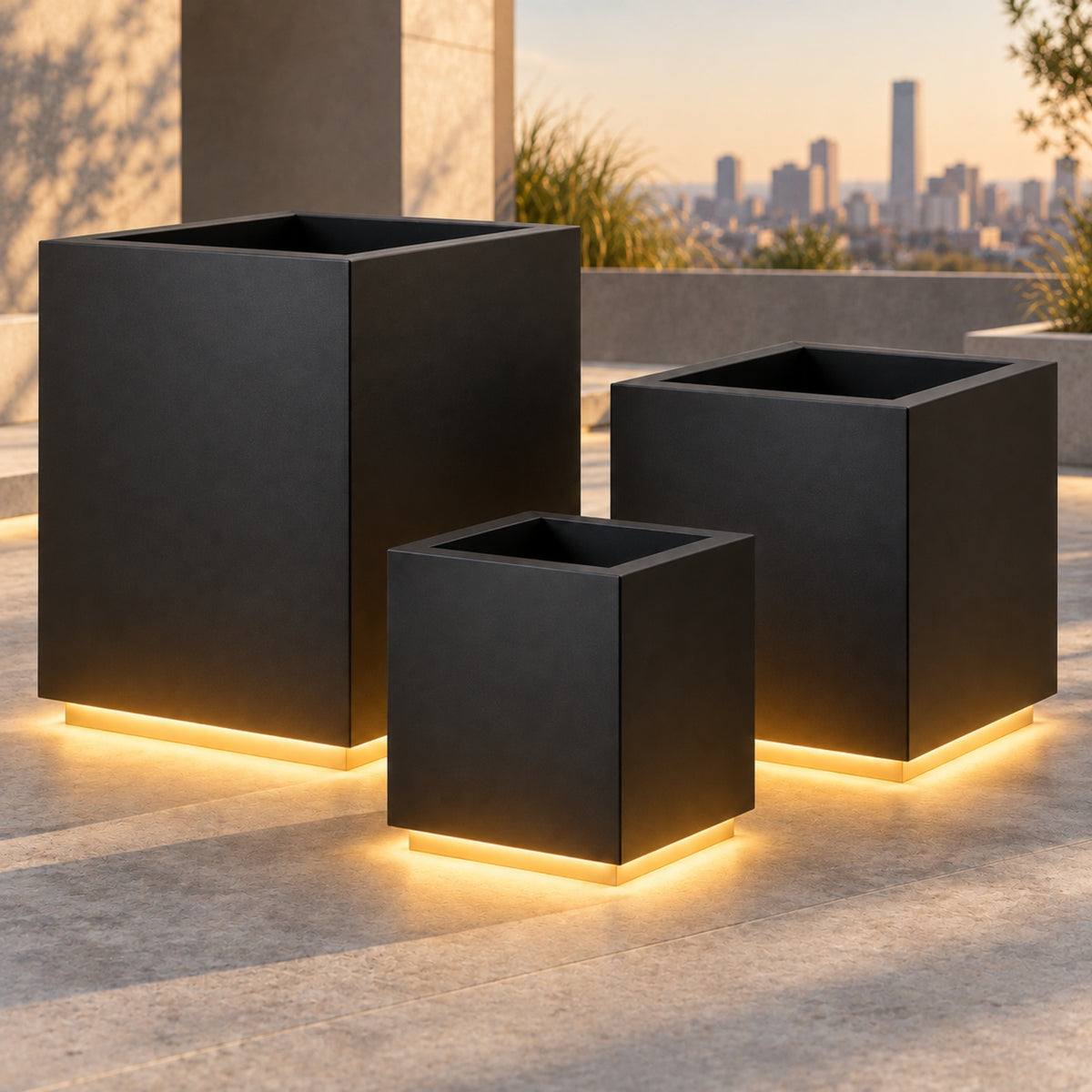 ILLUMINATED SQUARE OUTDOOR PLANTER SET