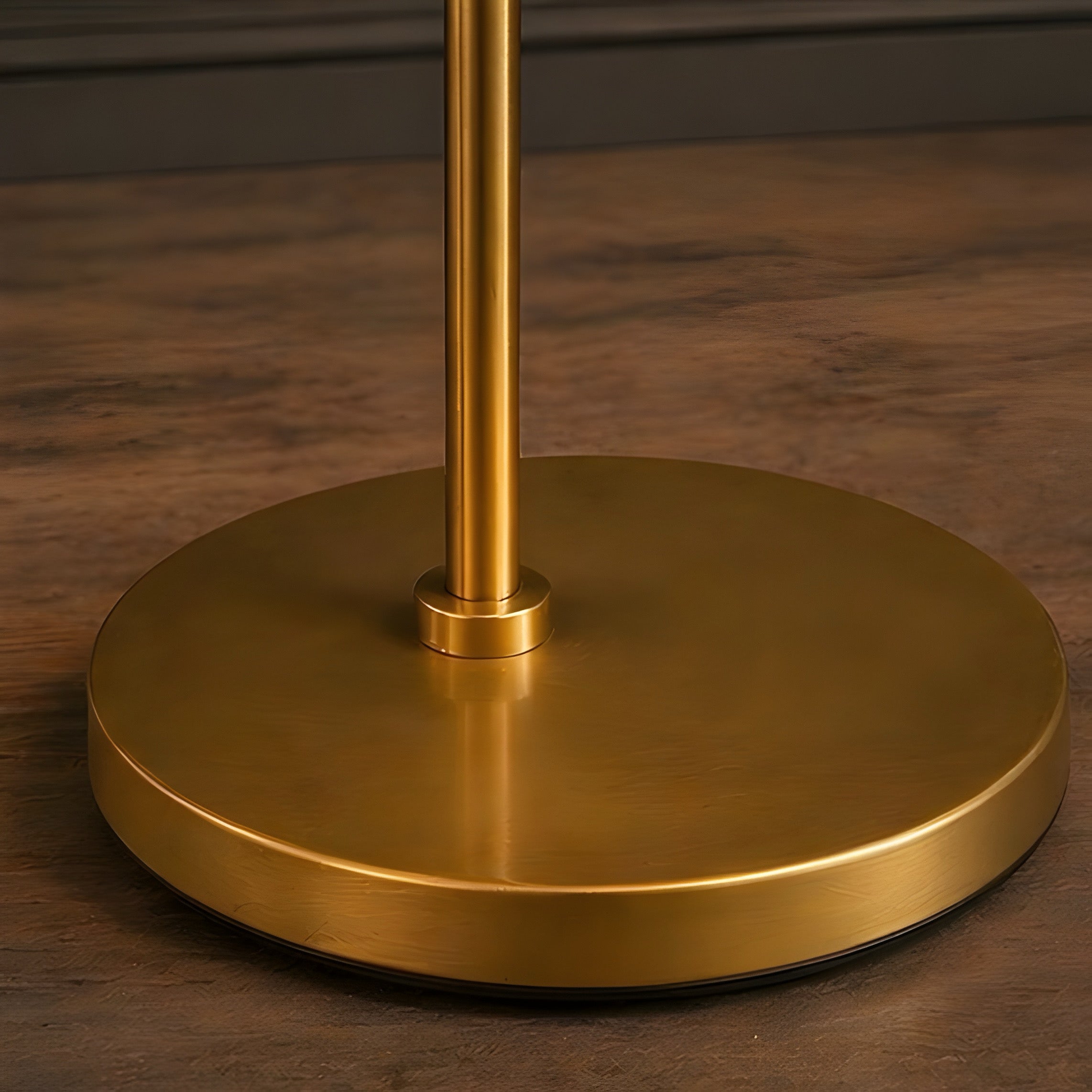 Nova Floor Lamp