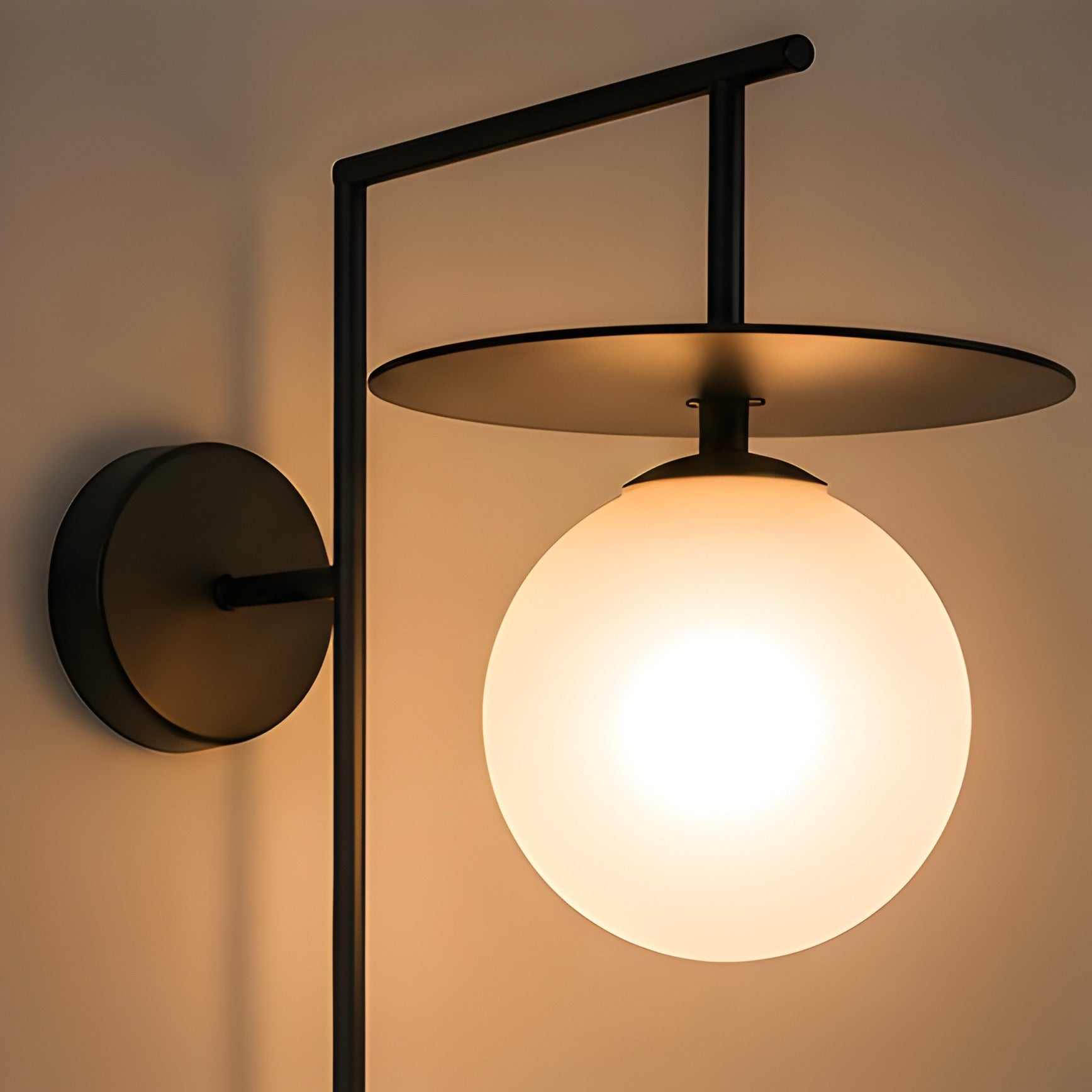 Lunor Wall Lamp
