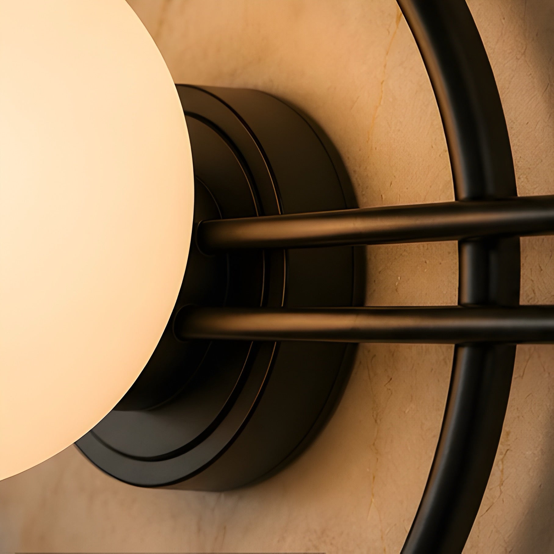 Obsidian Halo Wall Lamp