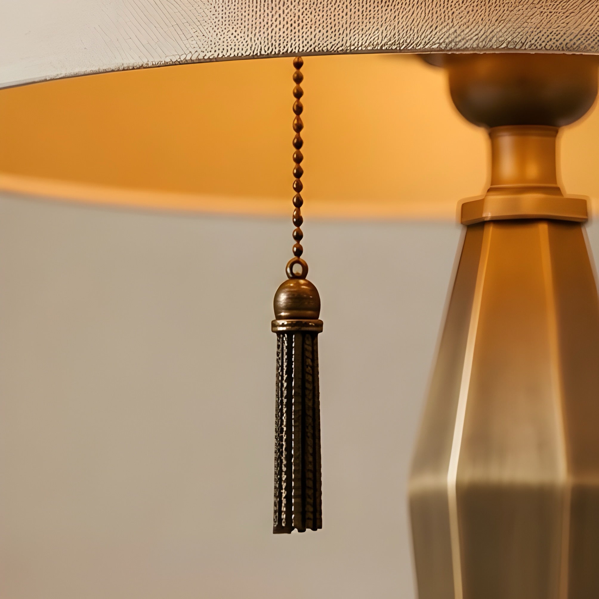 Solenne Table Lamp