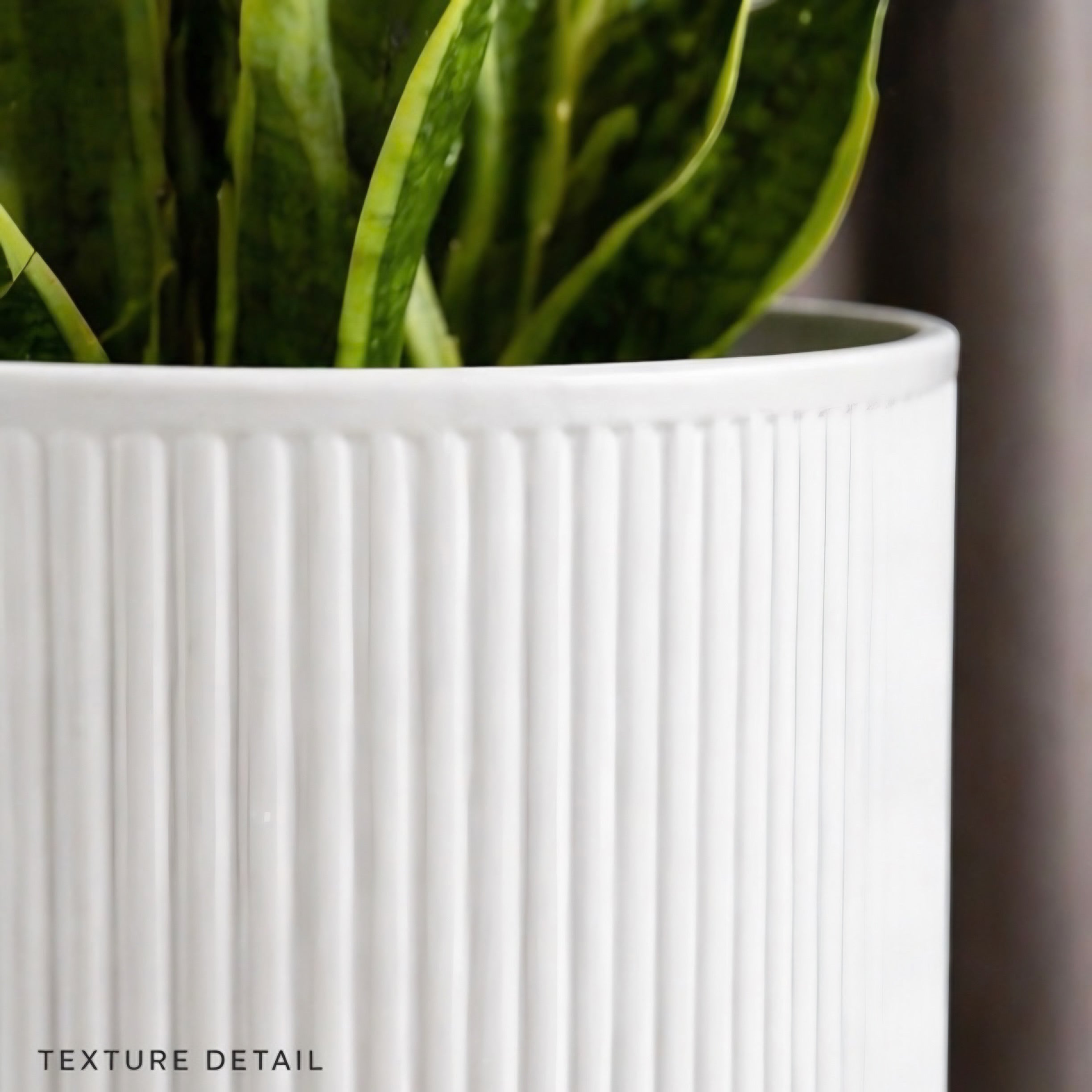Modern Ridge Planter with Stand