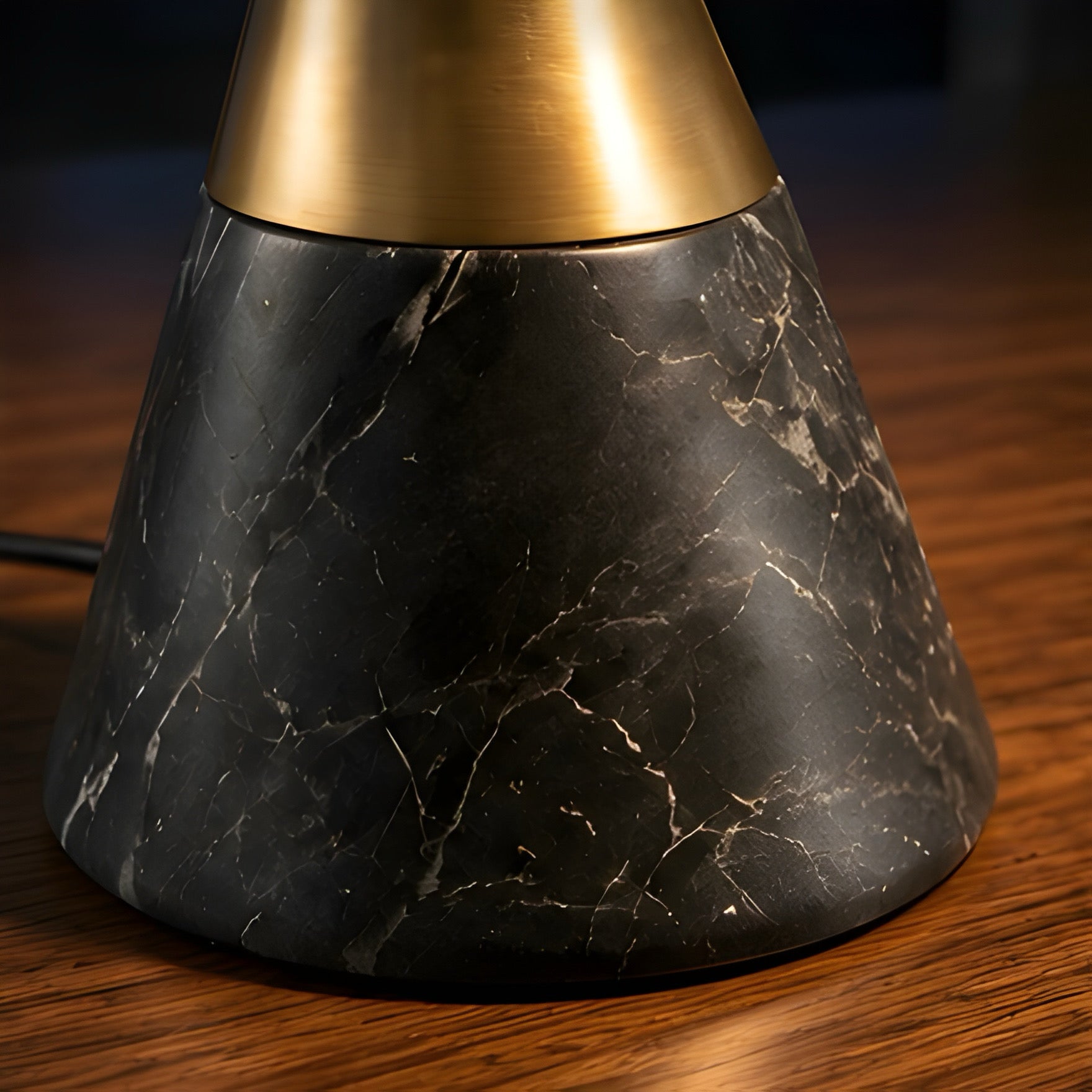AURELIS TABLE LAMP