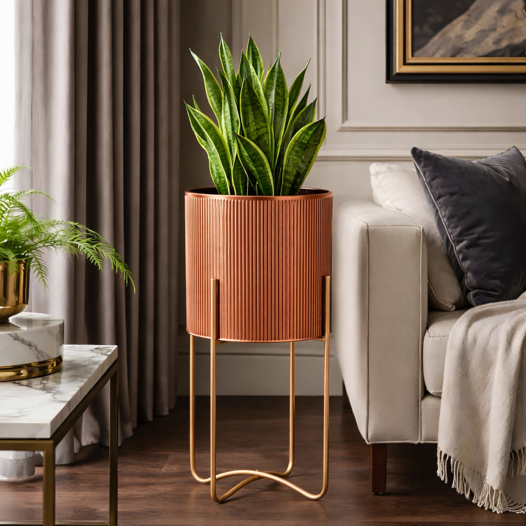 Modern Ridge Planter with Stand