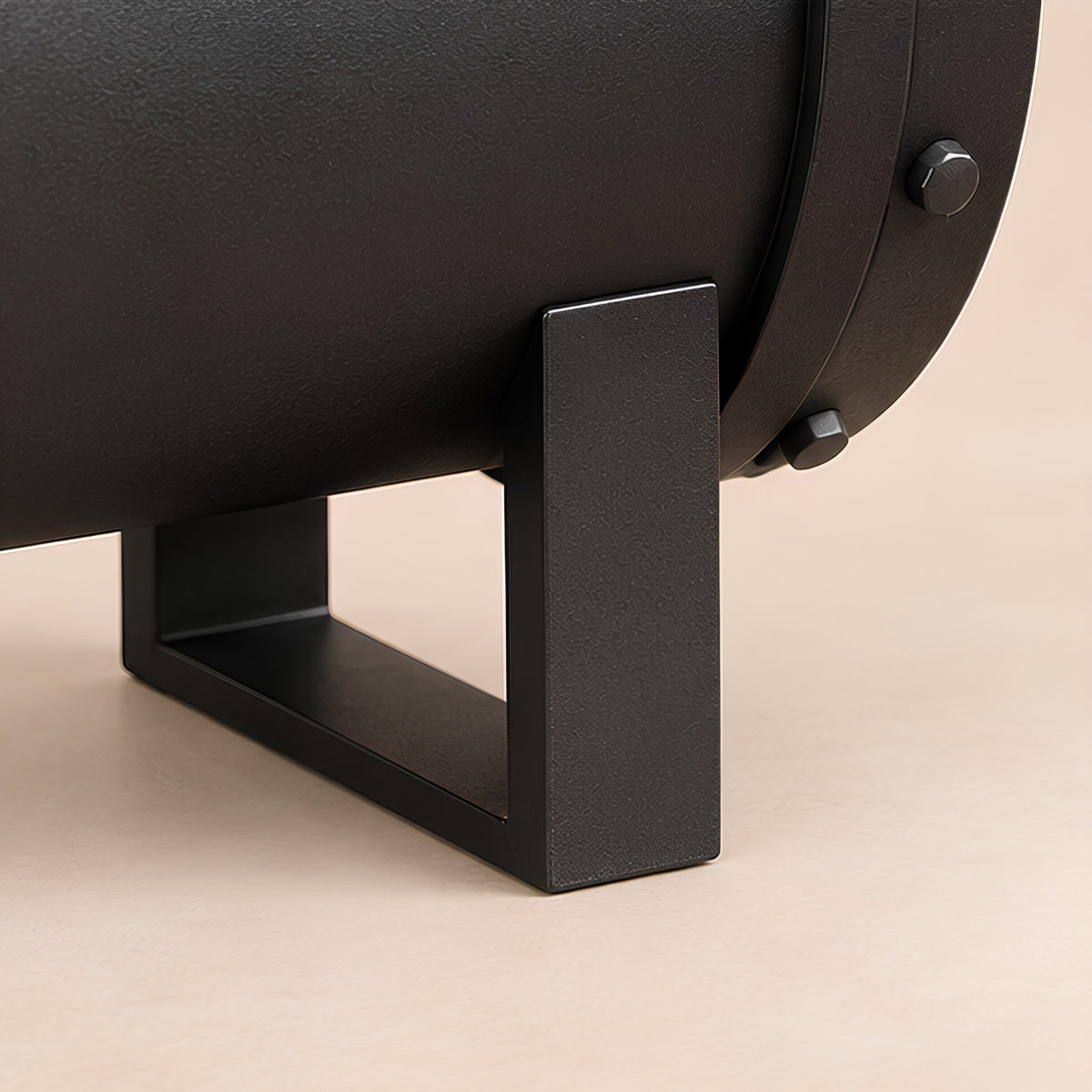 CYLINDRICAL OUTDOOR PLANTER