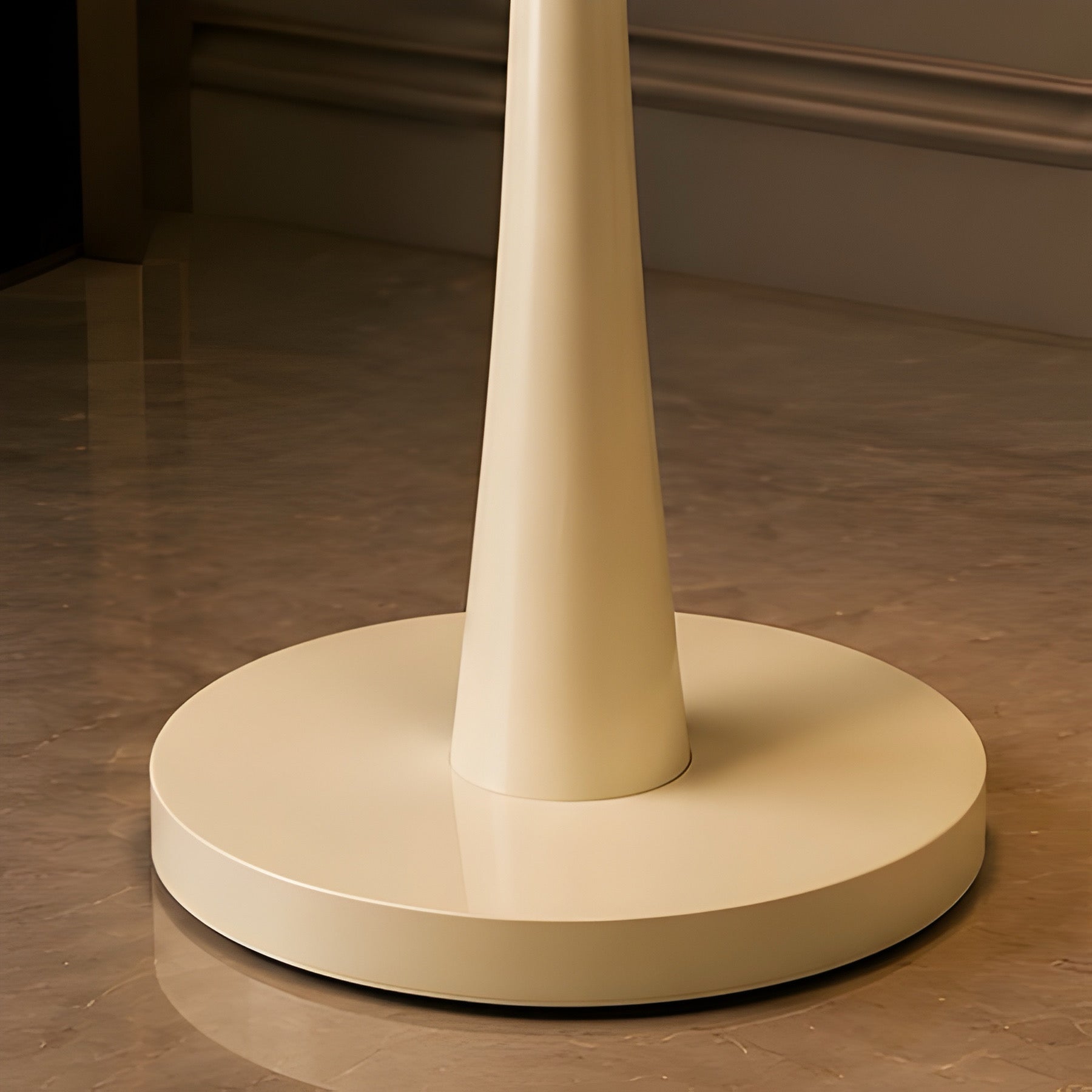 Halo Twist Lamp