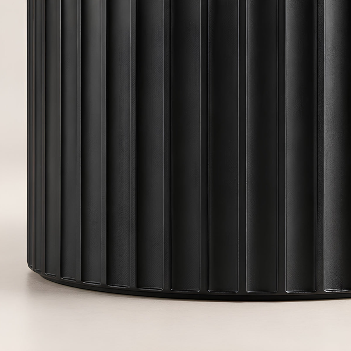 RIBBED CYLINDRICAL OUTDOOR PLANTER SET