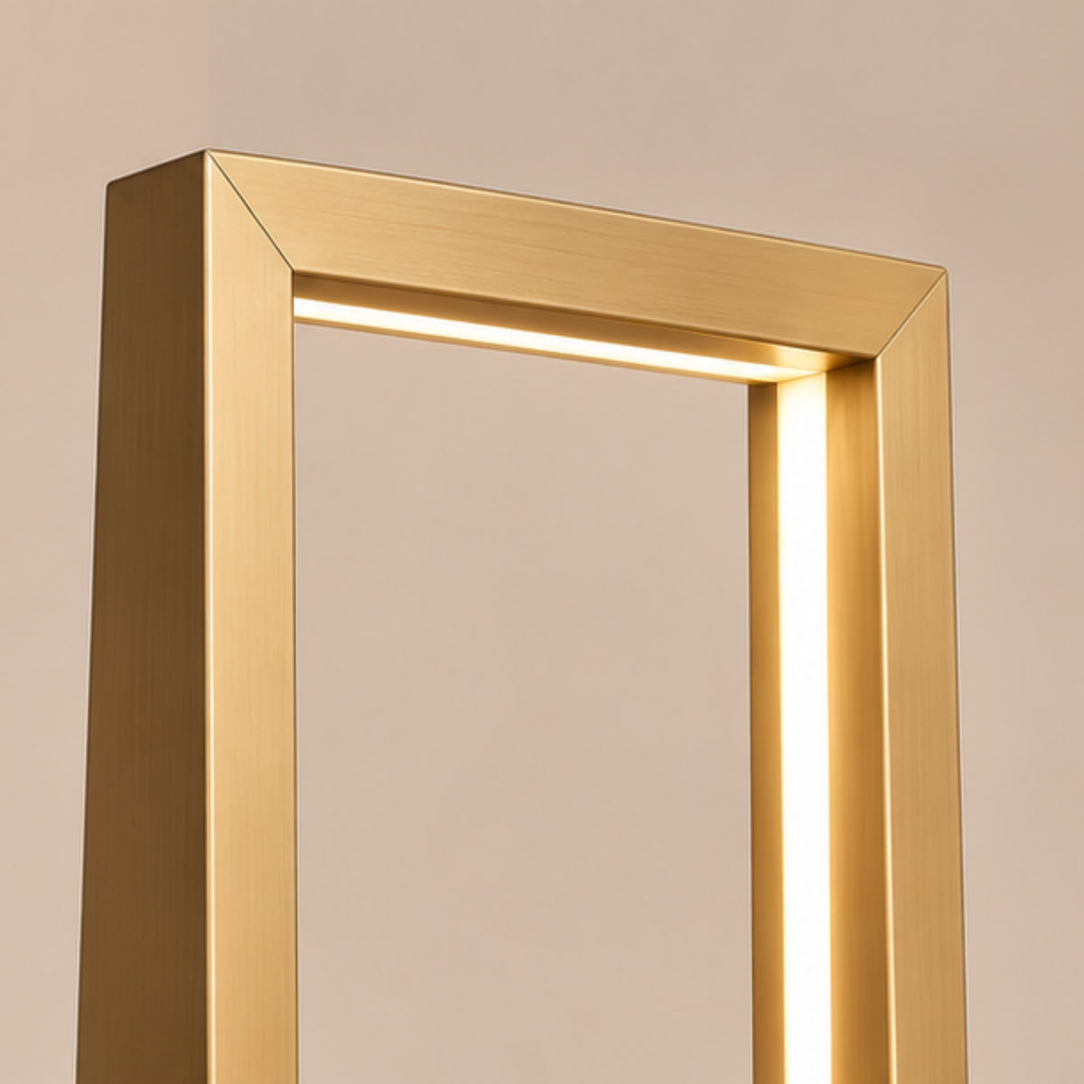 MODERN GOLD FRAME LINEAR LED FLOOR LAMP