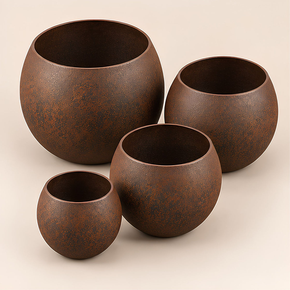 ANTIQUE RUSTIC ROUND OUTDOOR PLANTER SET