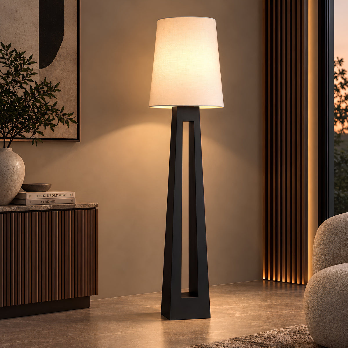 OPEN-FRAME FLOOR LAMP