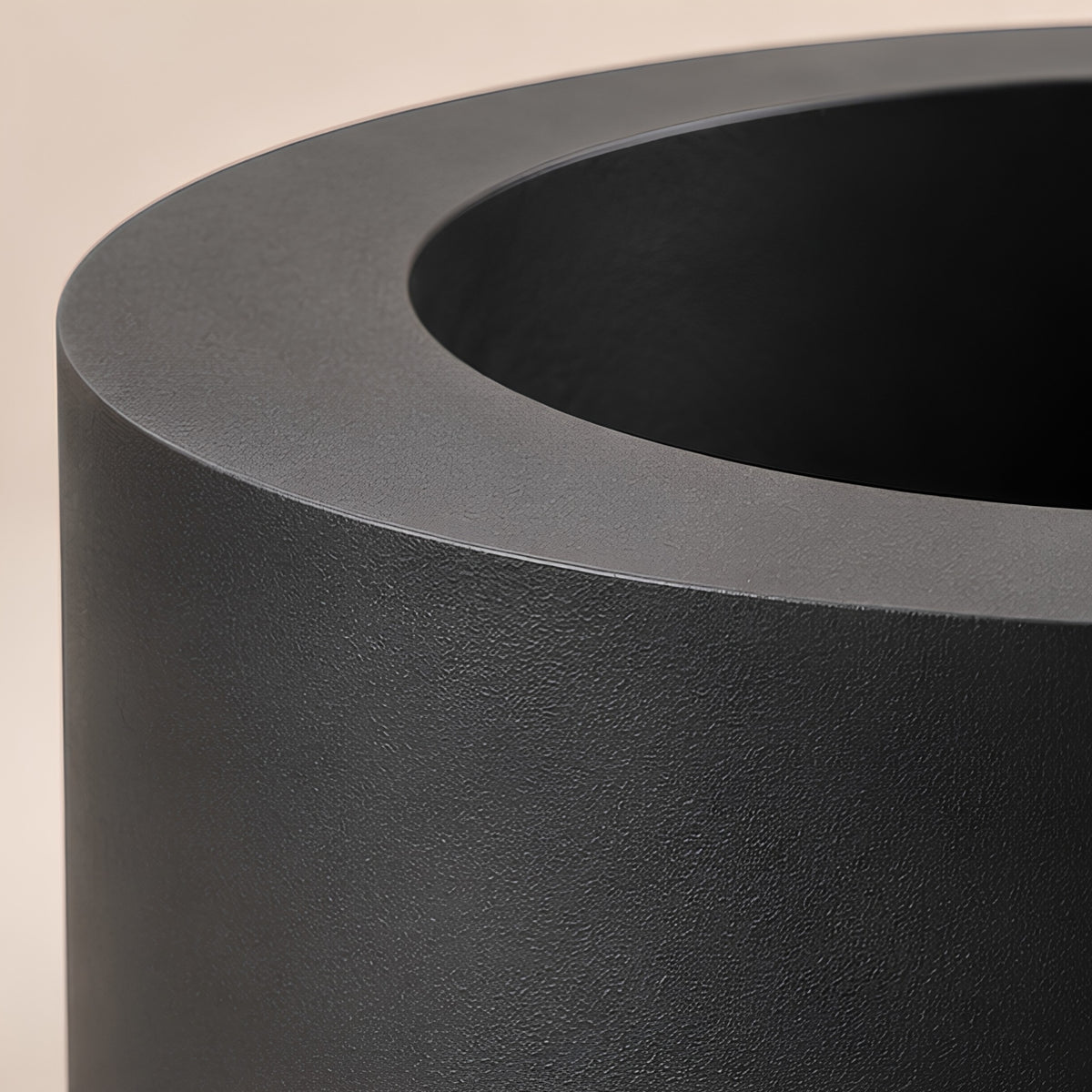 LOW ROUND CYLINDRICAL OUTDOOR PLANTER
