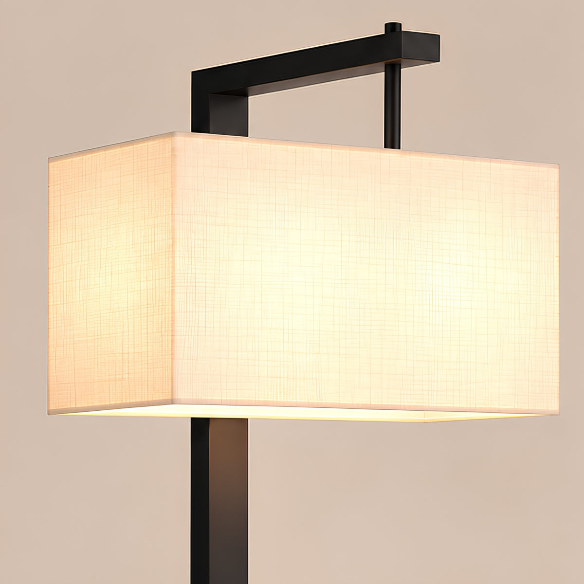 C-SHAPE FLOOR LAMP