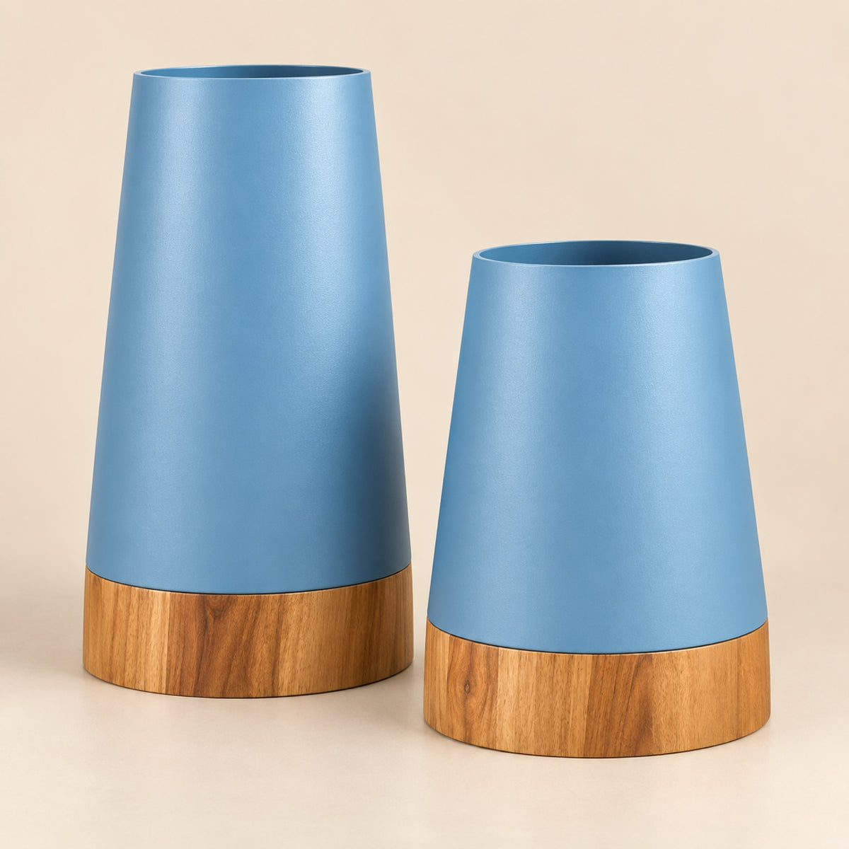 BLUE TAPERED PLANTER SET WITH WOODEN BASE