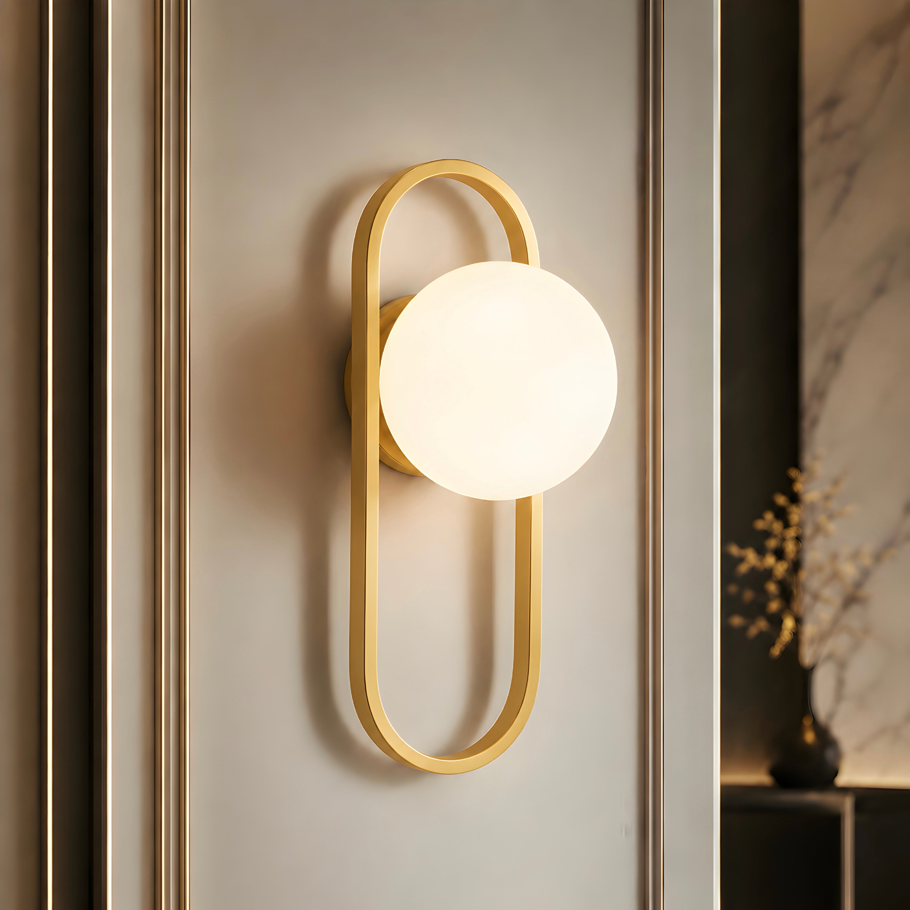 Halo Loop Wall Lamp