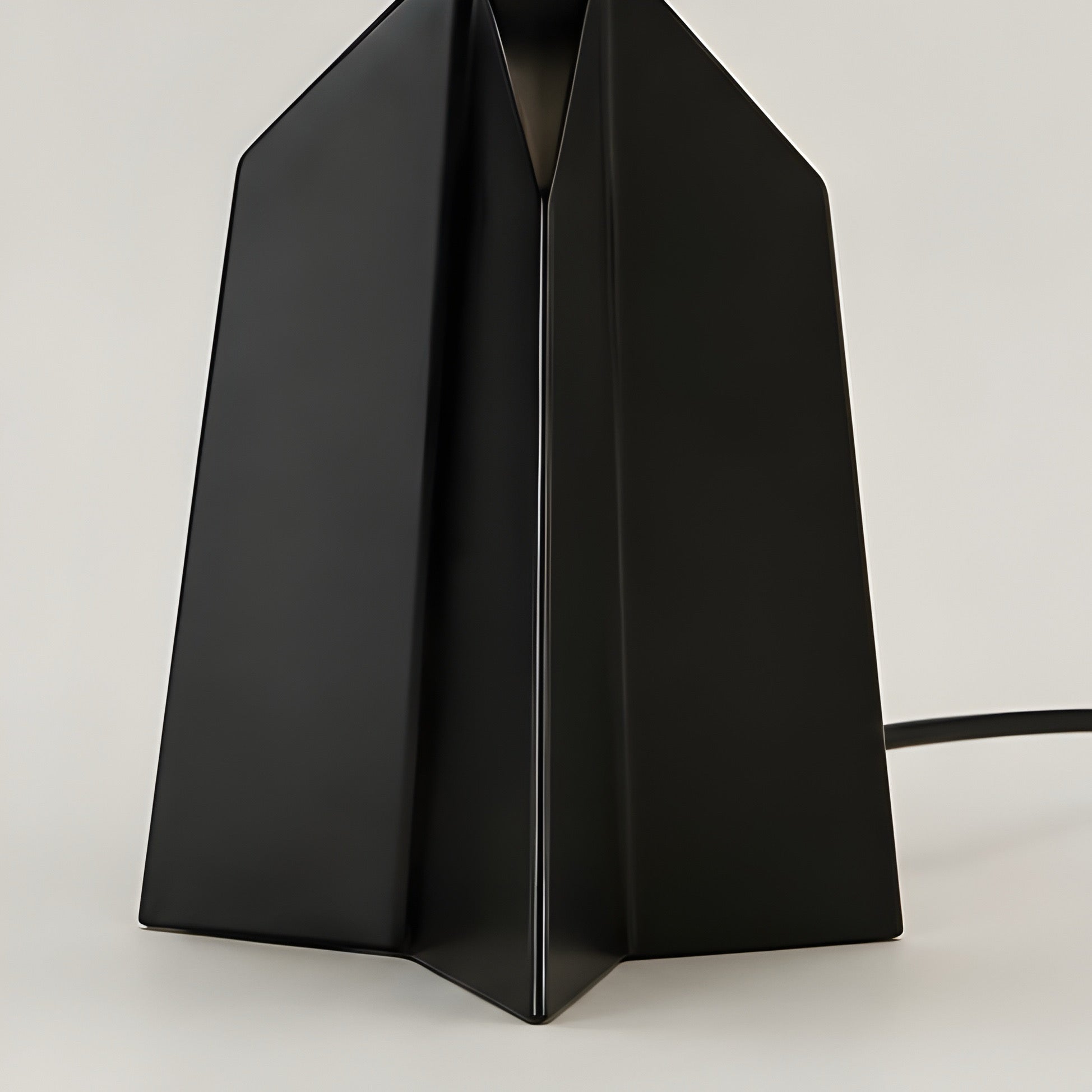 AUREX TABLE LAMP