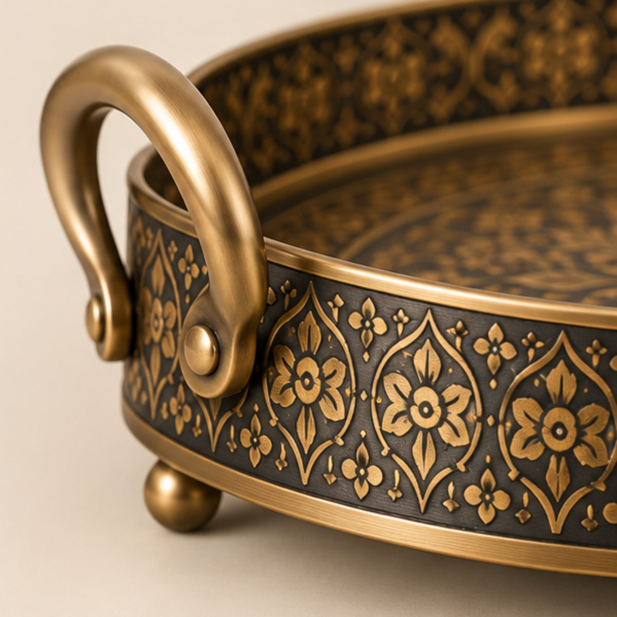 ANTIQUE FLORAL ENGRAVED ROUND TRAY SET