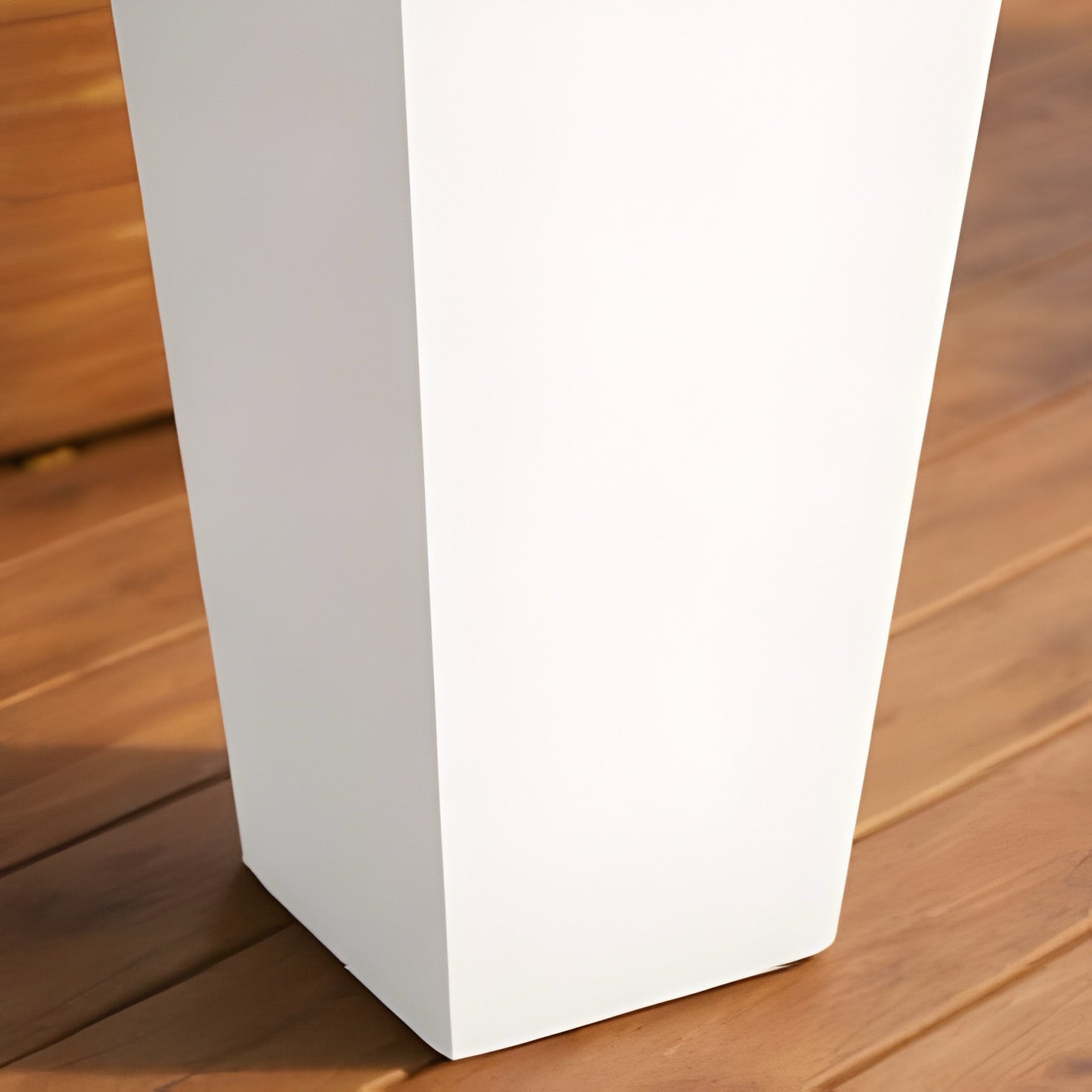 Monolith Edge Planter