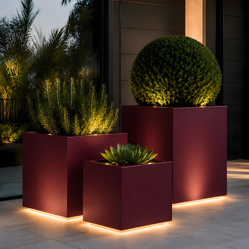 LIGHTING OUTDOOR PLANTER