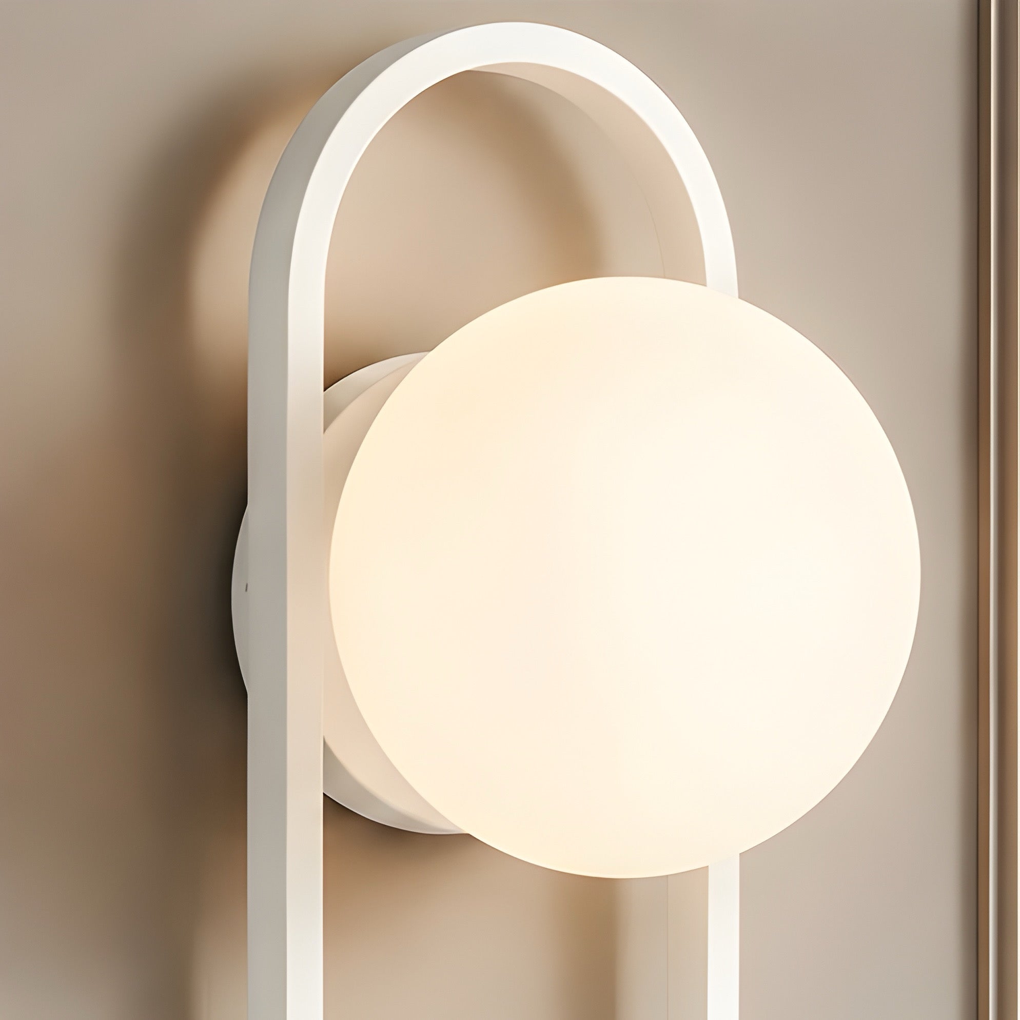 Halo Loop Wall Lamp