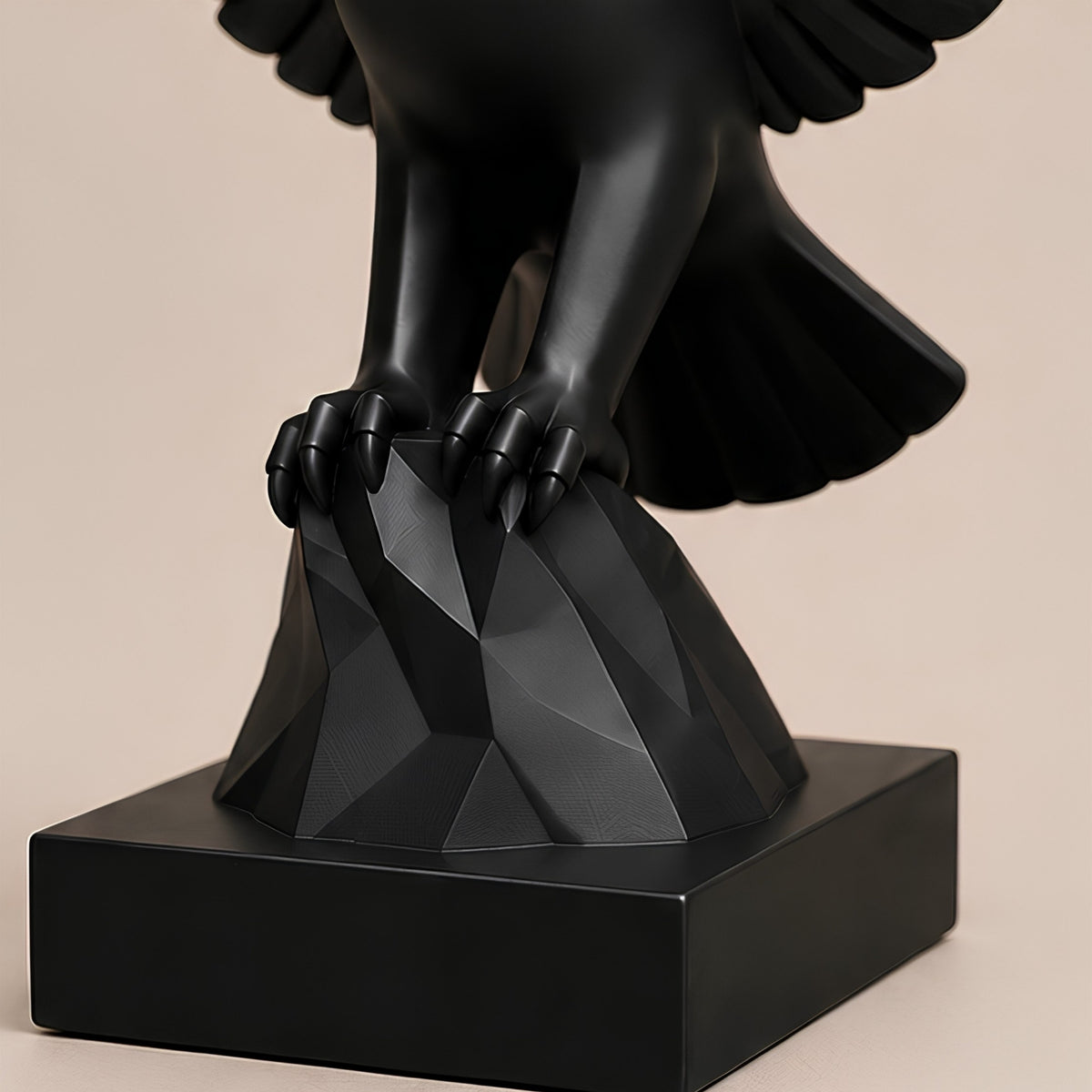 EAGLE WITH SPREAD WINGS DECORATIVE SCULPTURE