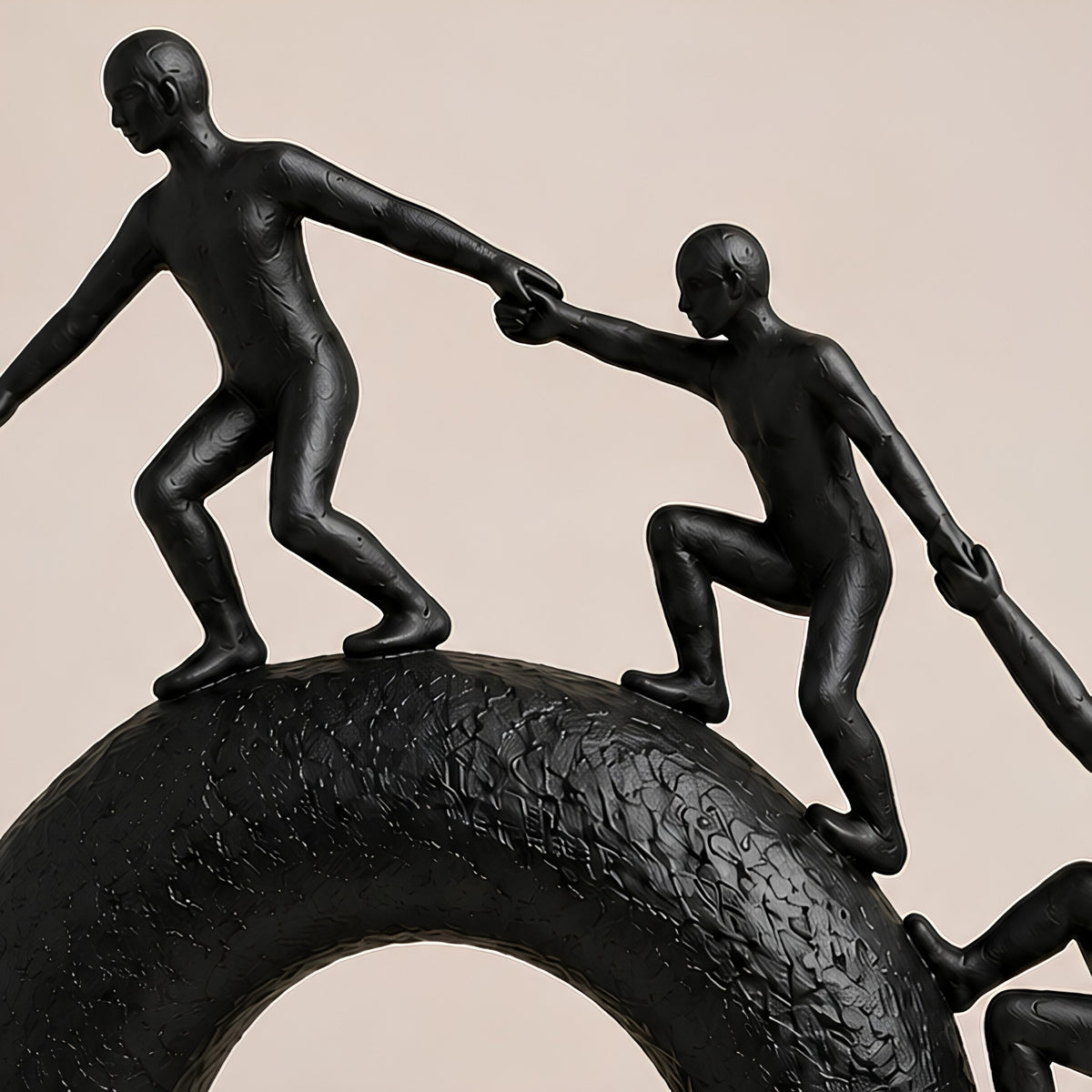 TEAMWORK RING DECORATIVE SCULPTURE