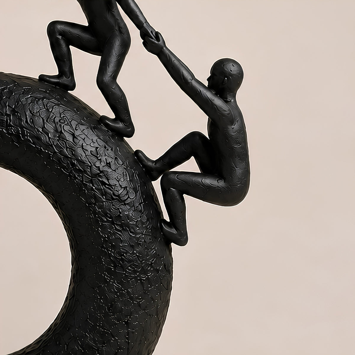 TEAMWORK RING DECORATIVE SCULPTURE