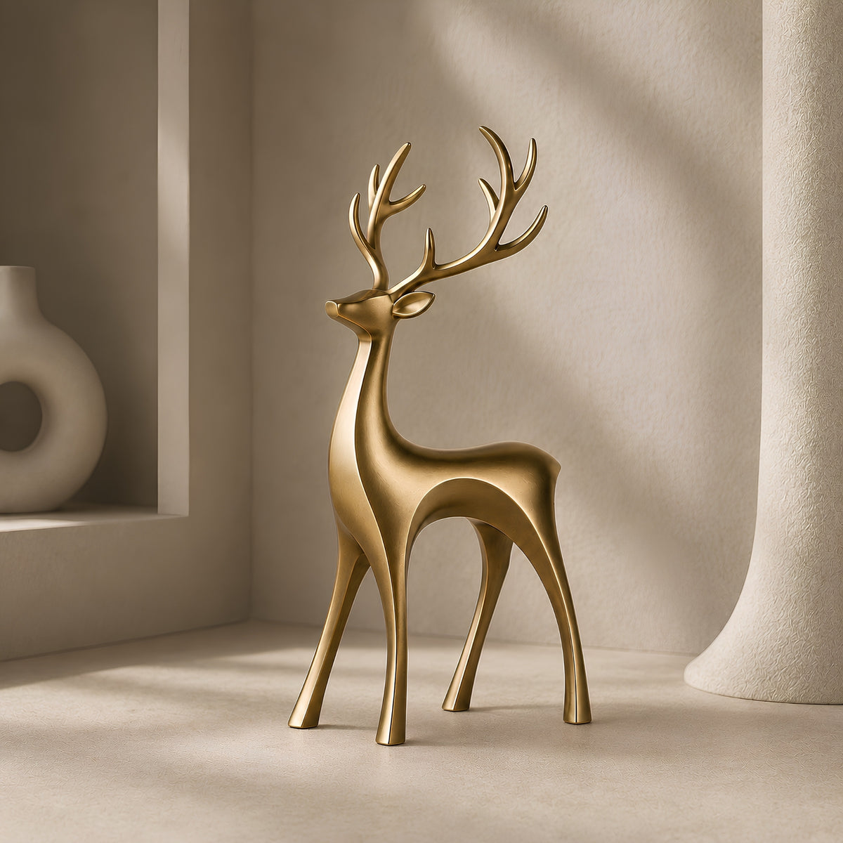 ELEGANT DEER DECORATIVE SCULPTURE