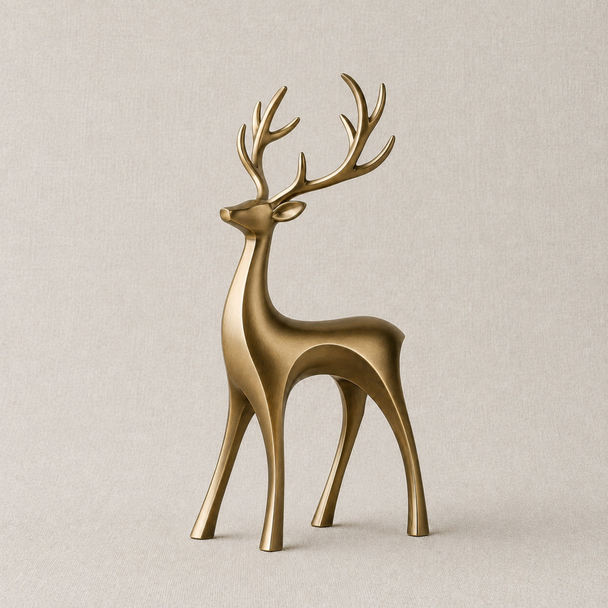 ELEGANT DEER DECORATIVE SCULPTURE