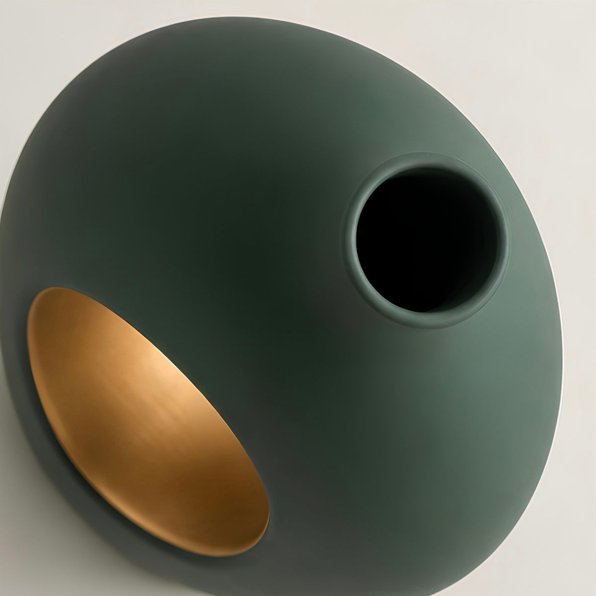 CUTOUT METAL VASE SET