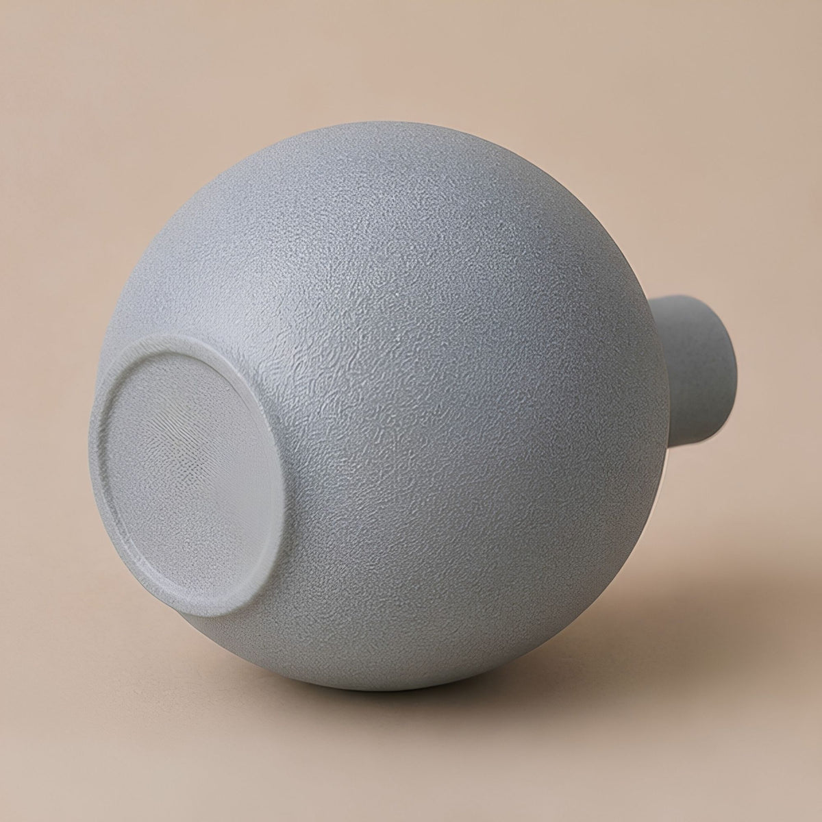 ROUND NECK DECORATIVE VASE