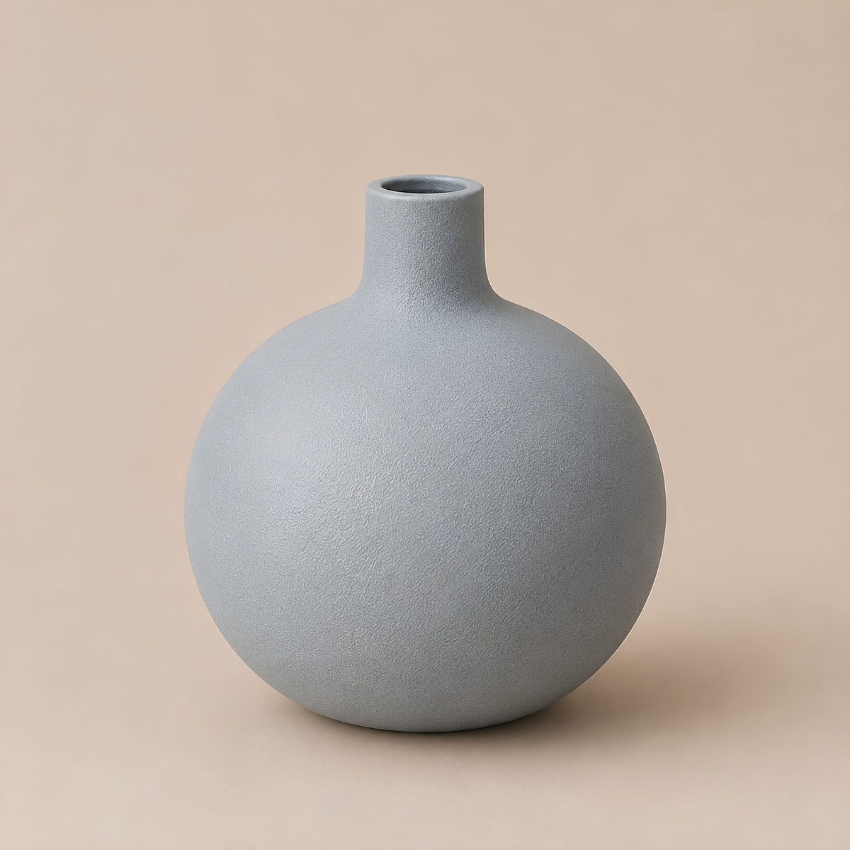 ROUND NECK DECORATIVE VASE