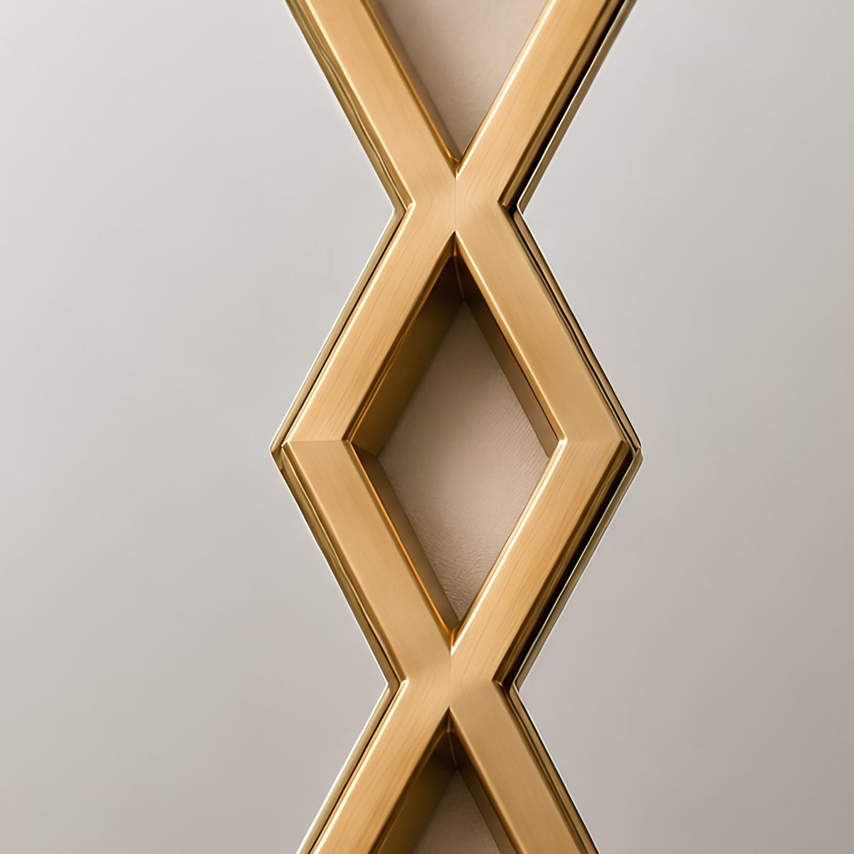 DECORATIVE WALL MIRROR